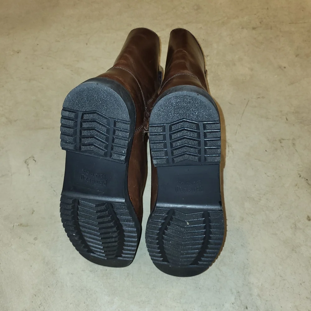 Red Head brown leather zip up boots size 11 W